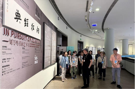 “向往经典－-刘万鸣字画艺术展”在西安陕西省好意思术博物馆举办